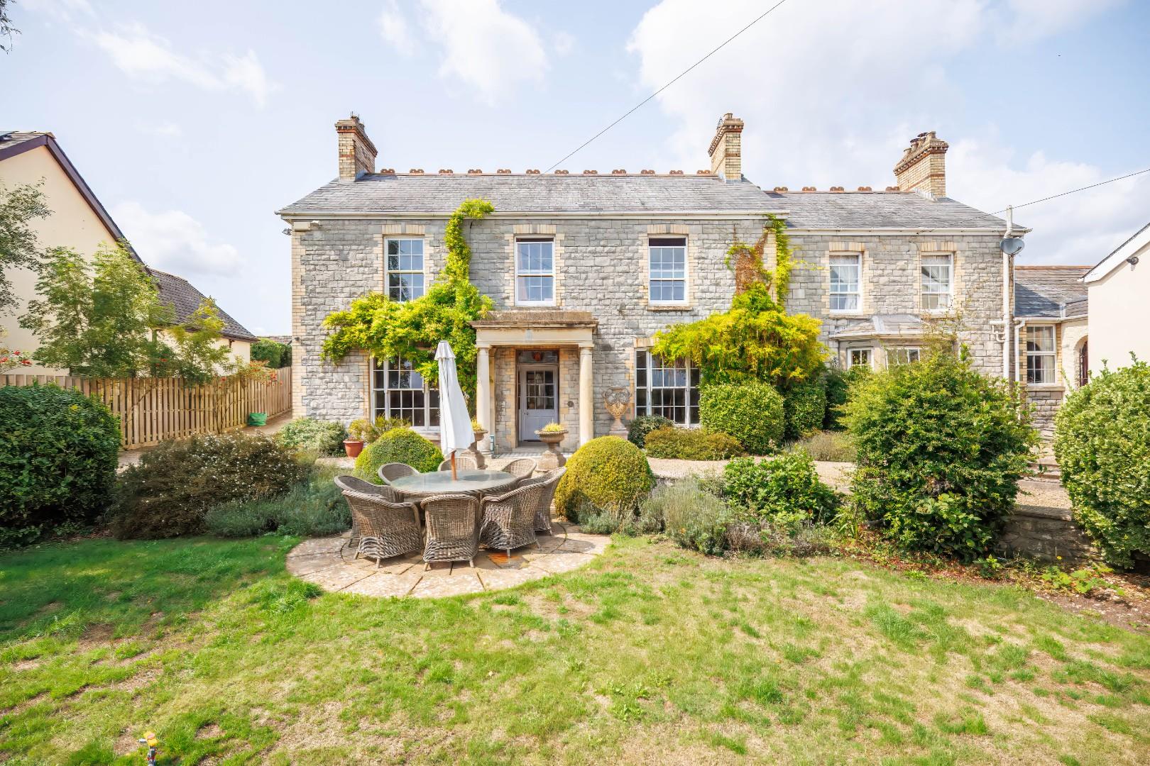 Rhoose Road, Rhoose, Vale of Glamorgan, CF62 3EP